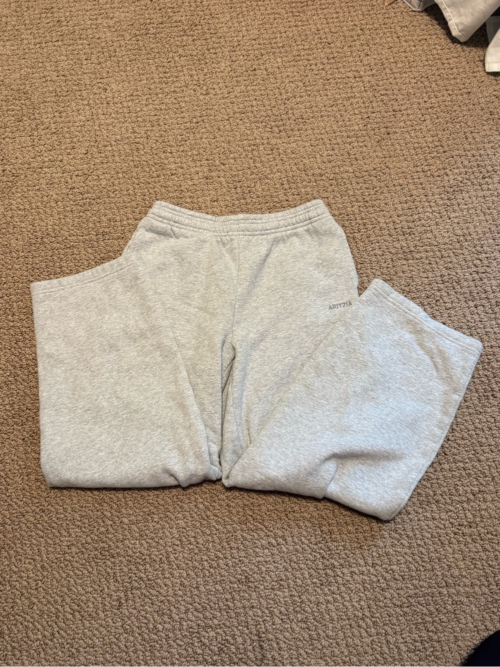 Aritzia Boyfriend Fit Sweatpants